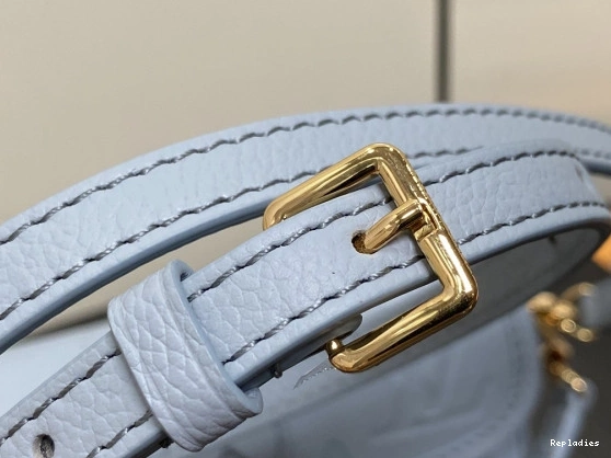 Cheap Nano LOUIS VUITTON Diane-19*10.5*6 CM 0727